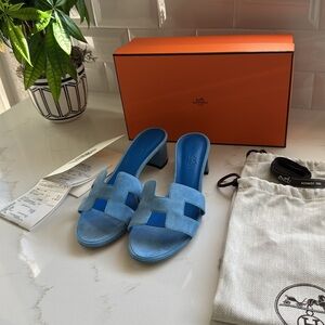 NEW *AUTHENTIC* HERMES OASIS VELVET GOATSKIN SANDALS 38.5 CAMEO BLUE